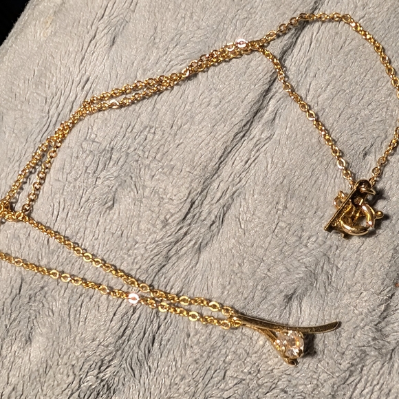 Gold Necklace with Crystal Pendant - Picture 1 of 3